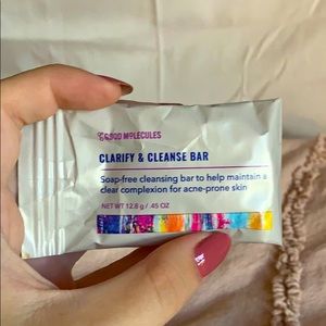 Good Molecules Clarify and Cleanse Bar